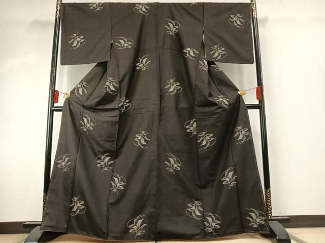 平和屋着物●本場大島紬 カタス9マルキ 草花文 正絹 fy