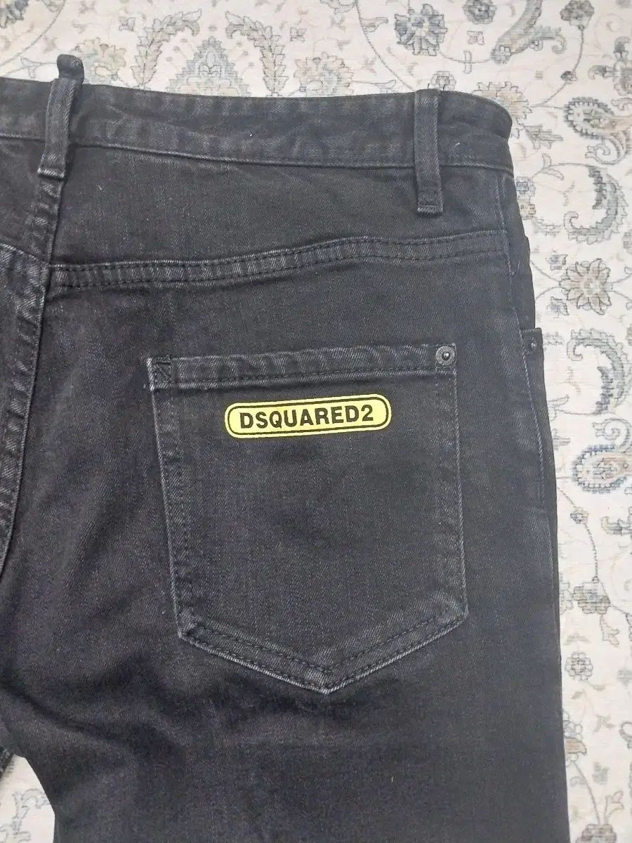 DSQUARED2 ディースクエアード2 ブラック スキニー デニム パンツ 48 