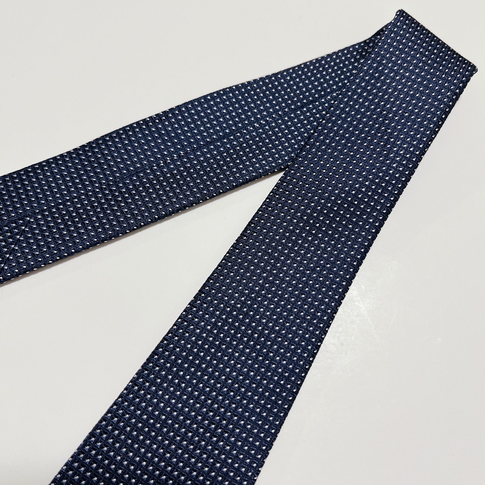 美品 エルメネジルドゼニア ネクタイ ハイブランド ドット柄 光沢