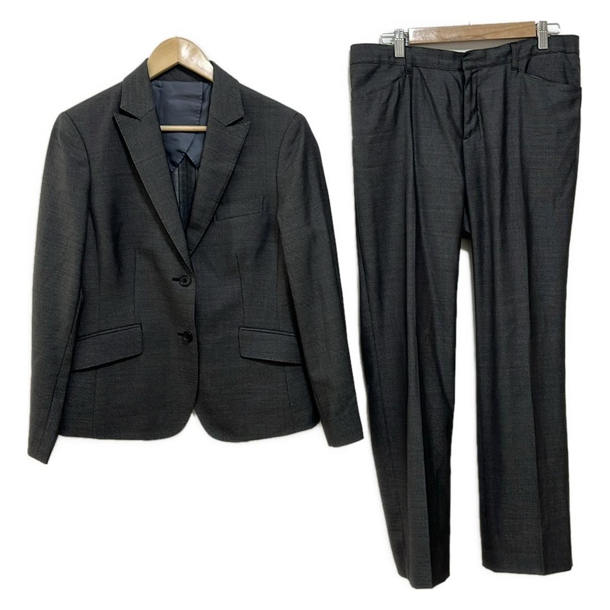 【美品】NEWYORKER　ニューヨーカー　パンツスーツ NEW YORKER(ニューヨーカー) レディースパンツスーツ レディース - 黒
