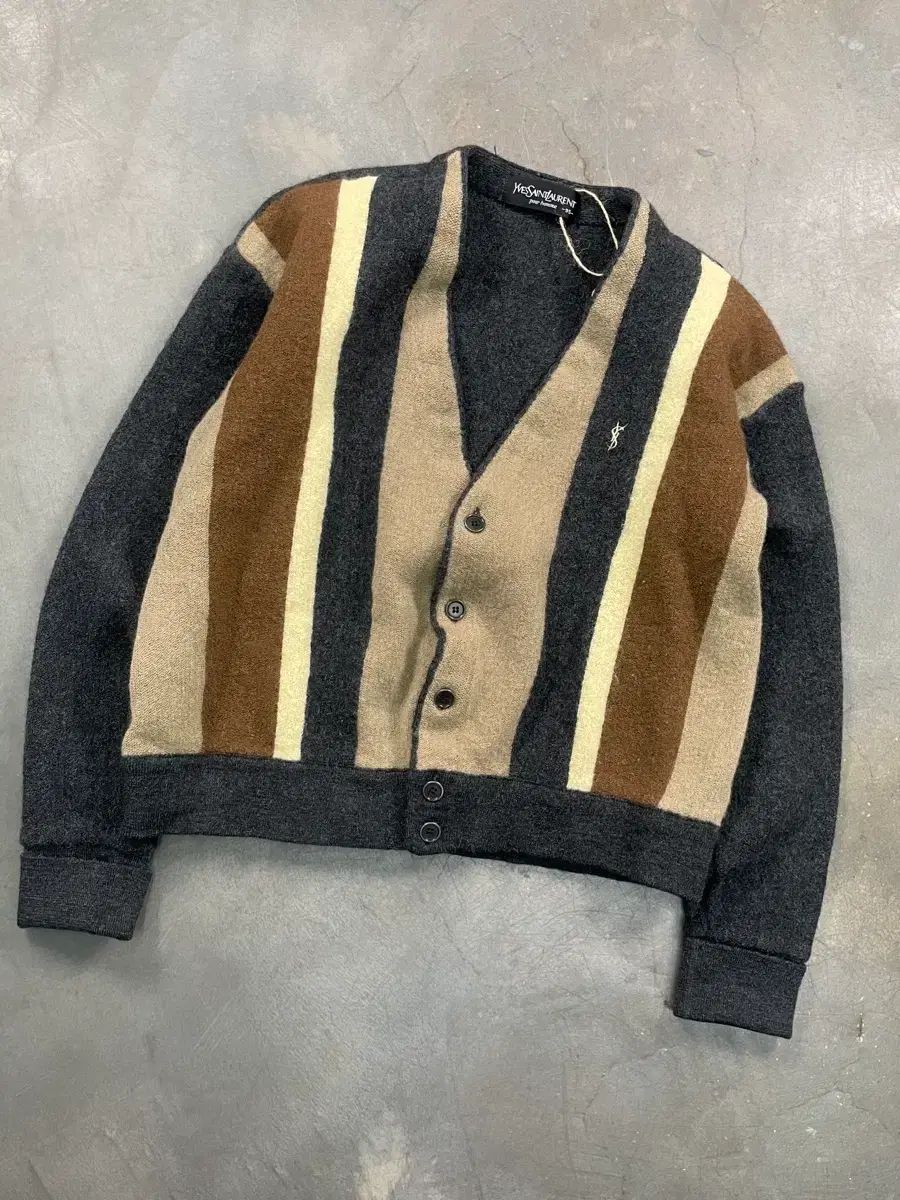 00s イヴ・サンローラン ショート ニットカーディガン - メルカリ