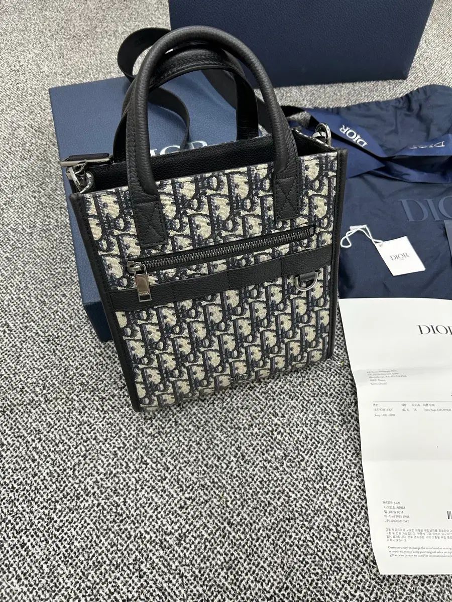 ディオール オブリーク トゥー トートバッグ ミディアム