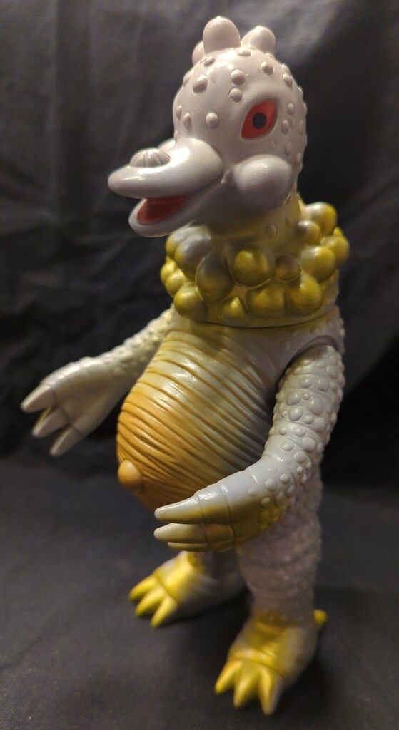 B-CLUB 怪獣シリーズ ライブキング 薄紫成型