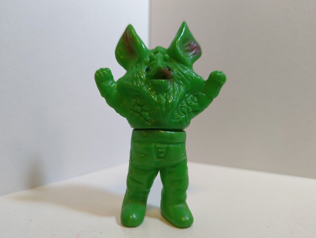 ブルマァク ミニサイズ イカルス星人 105mm 黄緑成型 - メルカリ