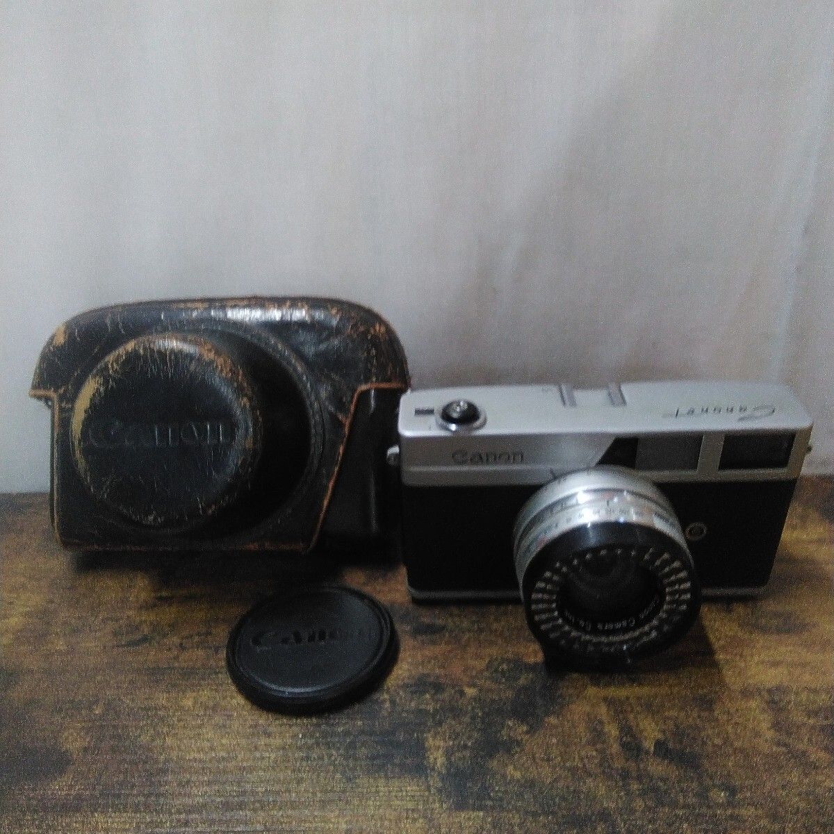 昭和レトロ キャノン フィルムカメラ 「Canonet (現状品)」ケース付き