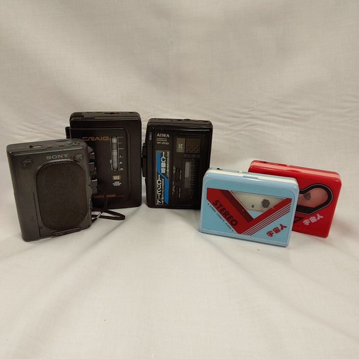 SONY WALKMAN AIWAカセットプレーヤー まとめ売りジャンク ジャンク カセットプレーヤー SONY AIWA aiwa ソニー P914 - メルカリ