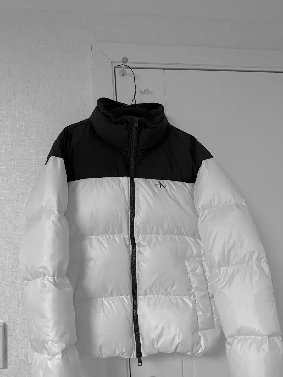 Calvin Klein カルバン・クライン ダウン 出品