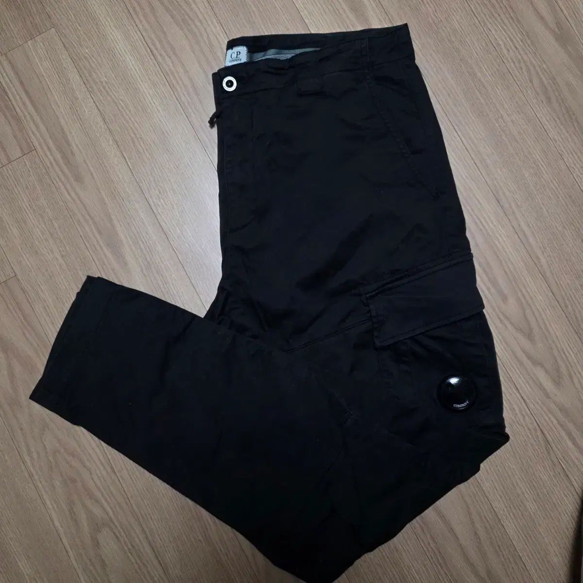 36 C.P. COMPANY シーピーカンパニー レンズ ワッペン カーゴ パンツ