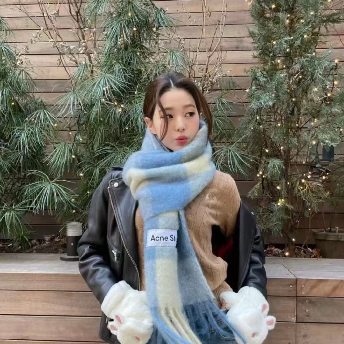 Acne Studiosブラウン チェック柄 マフラ - メルカリ