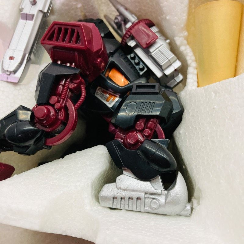【希少、当時物】メカ生体 ゾイド アイアンコング ゴリラ型 未使用品】【当時物 】TOMY ZOIDS ゾイド アイアンコング （ゴリラ型