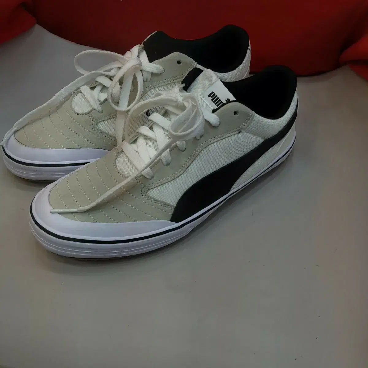 プーマ スニーカー アイボリー 購入 ブラック 275mm プーマ PUMA