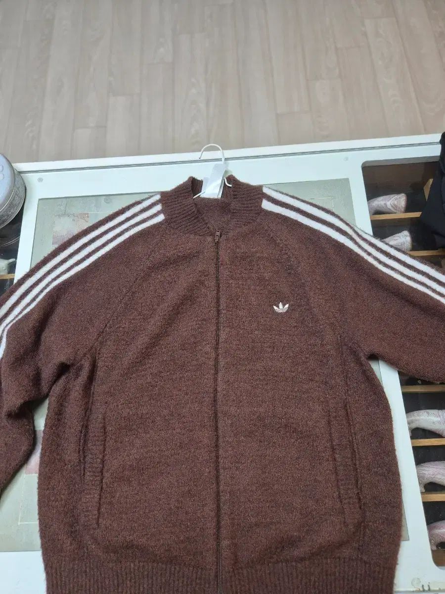 購入 アディダス ブラウン ニットジップアップ adidas ブラウン ジップ