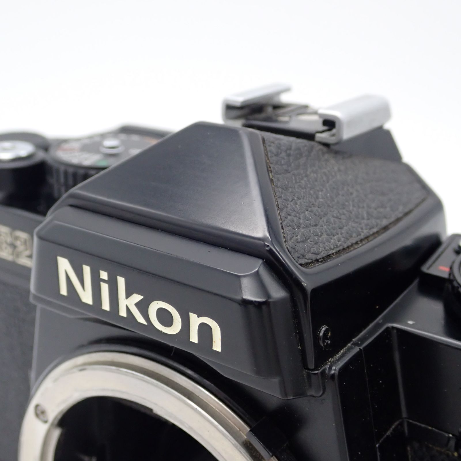 美品 Nikon FE2 ブラックボディ フィルムカメラ 一眼レフ 美品 NIKON FE2 ブラック フィルムカメラ Amazon | Nikon FE2 ブラック
