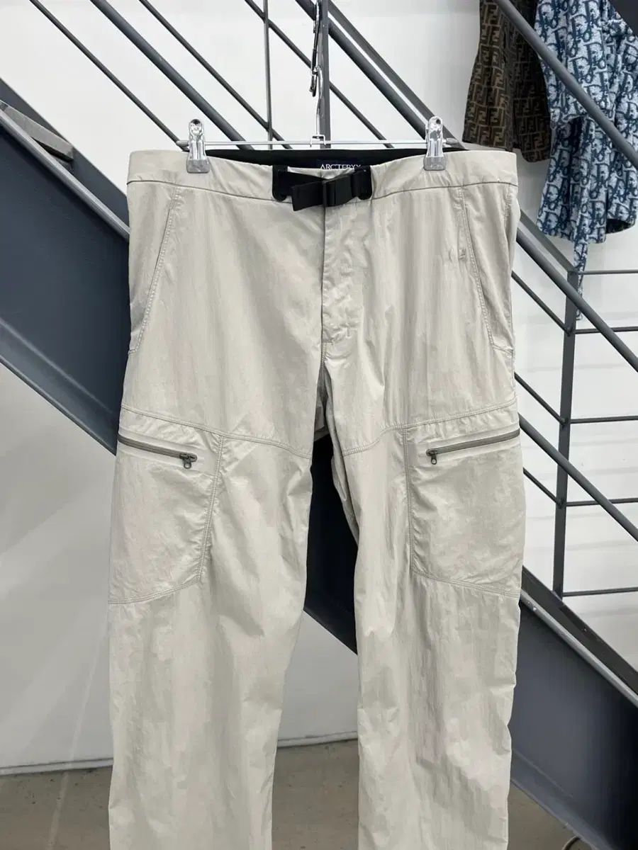 アークテリクス 팰리세이드 パンツ ライト グレー | 34