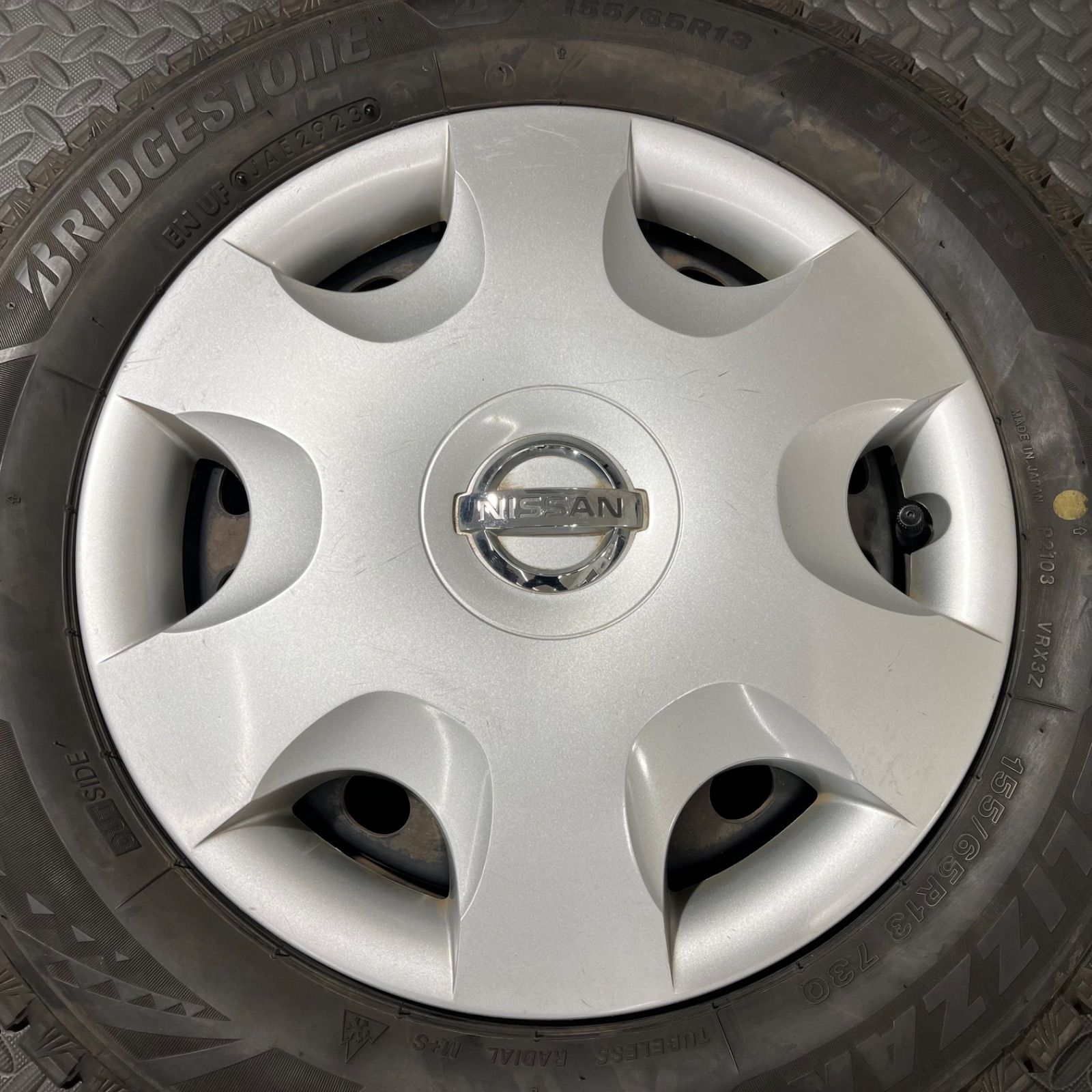 23年製 155 65 R 13 ブリヂストン ブリザックVRX 3 日産モコ パレット スタッドレスタイヤ冬タイヤ 1295