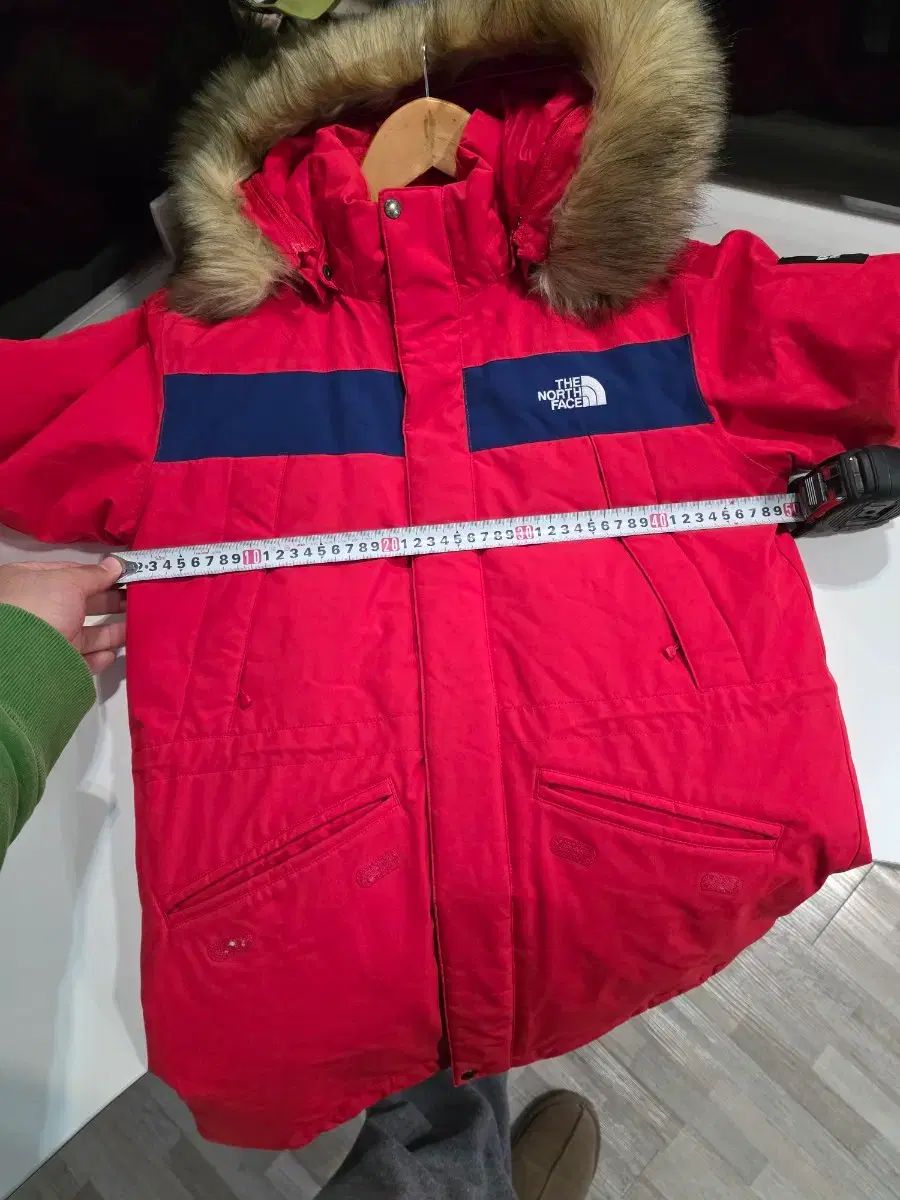 新モデル ダウン