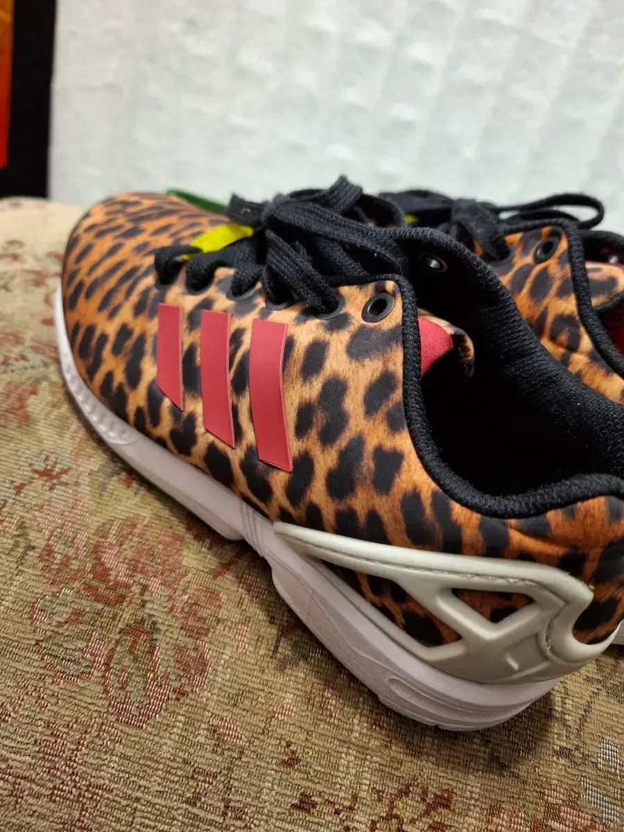 節約 adidas ZX Torsion レオパード スニーカー