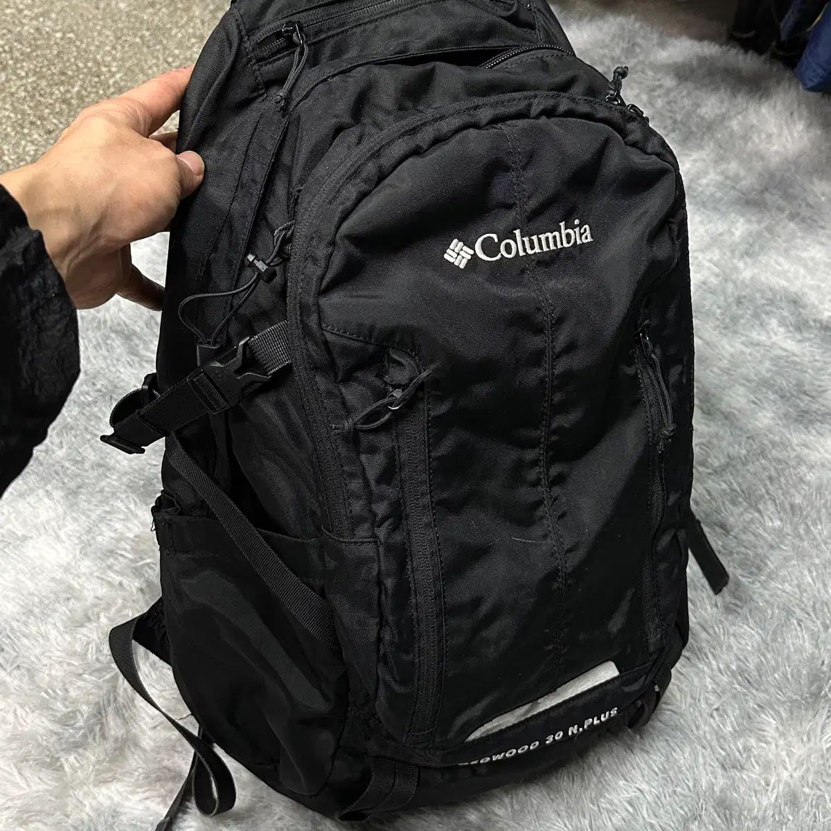 Columbia Redwood 30 N Plus ブラック バックパック