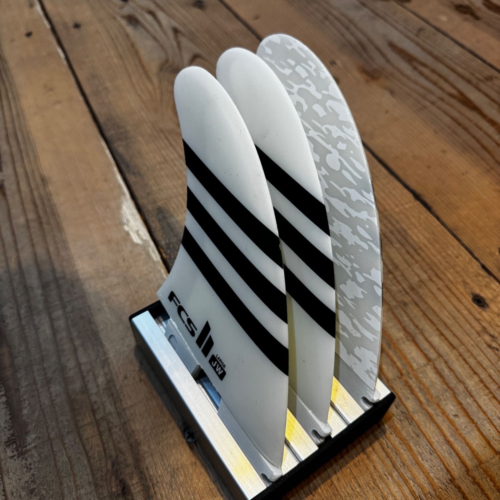 新品 FCS2 フィンJWジュリアンウィルソン Lサイズ AIRCORE エアコア 超