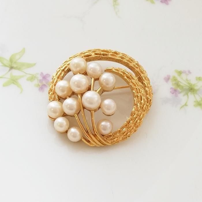 ヴィンテージ Trifari トリファリ ゴールドトーン フェイクパール