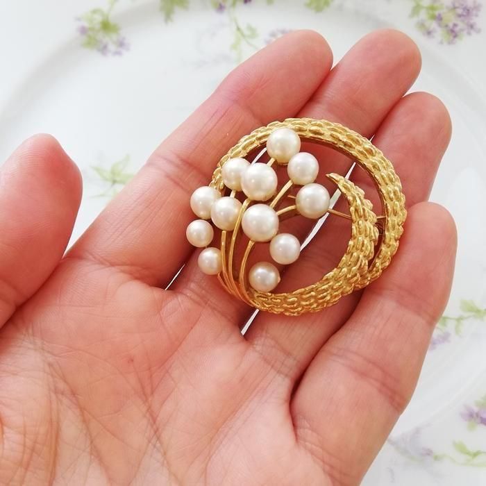 ヴィンテージ Trifari トリファリ ゴールドトーン フェイクパール