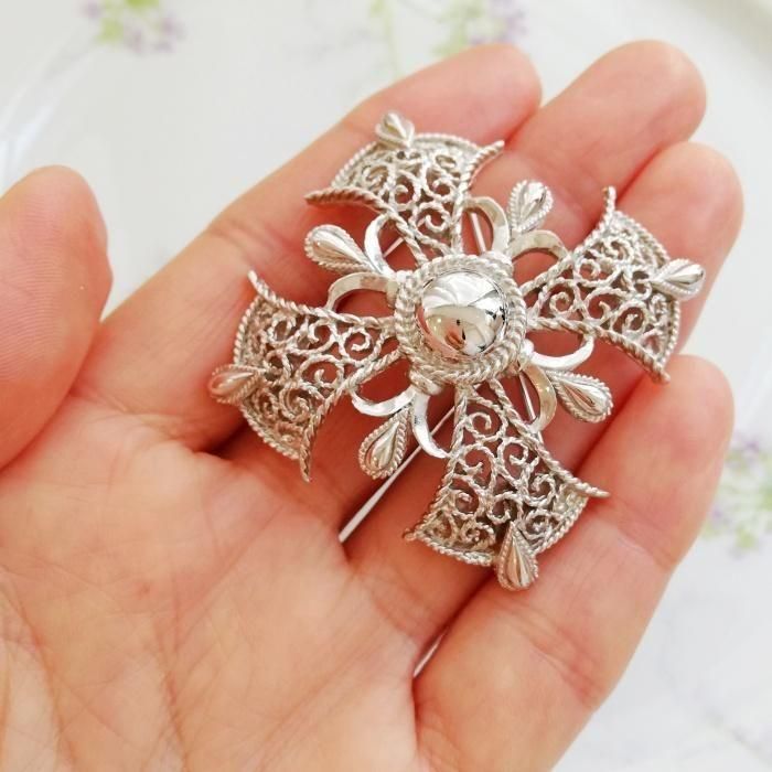 ヴィンテージ Trifari トリファリ シルバートーン クロス フィリグリー