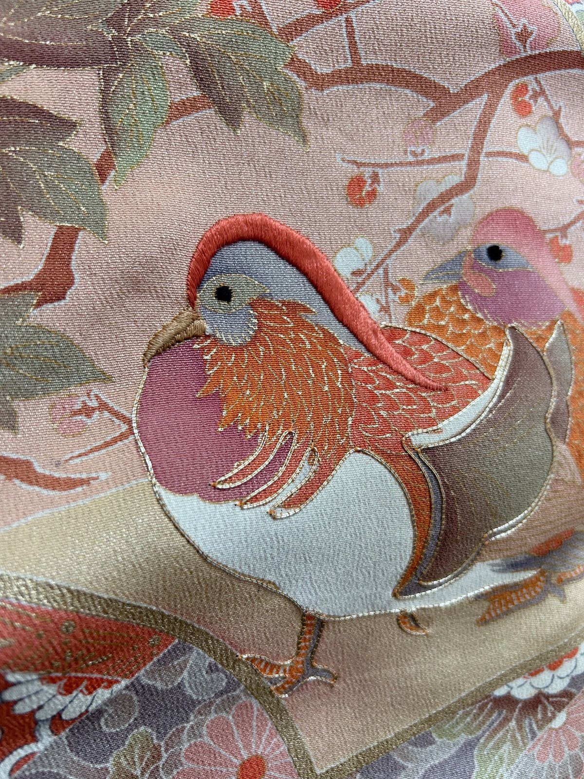 金刺繍