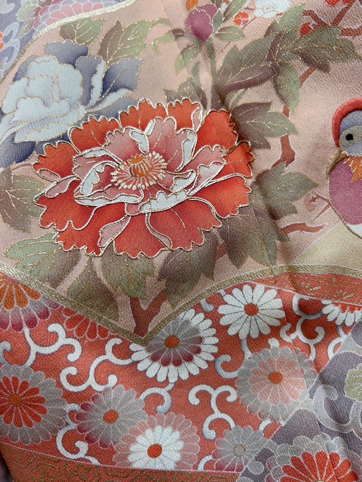 金刺繍