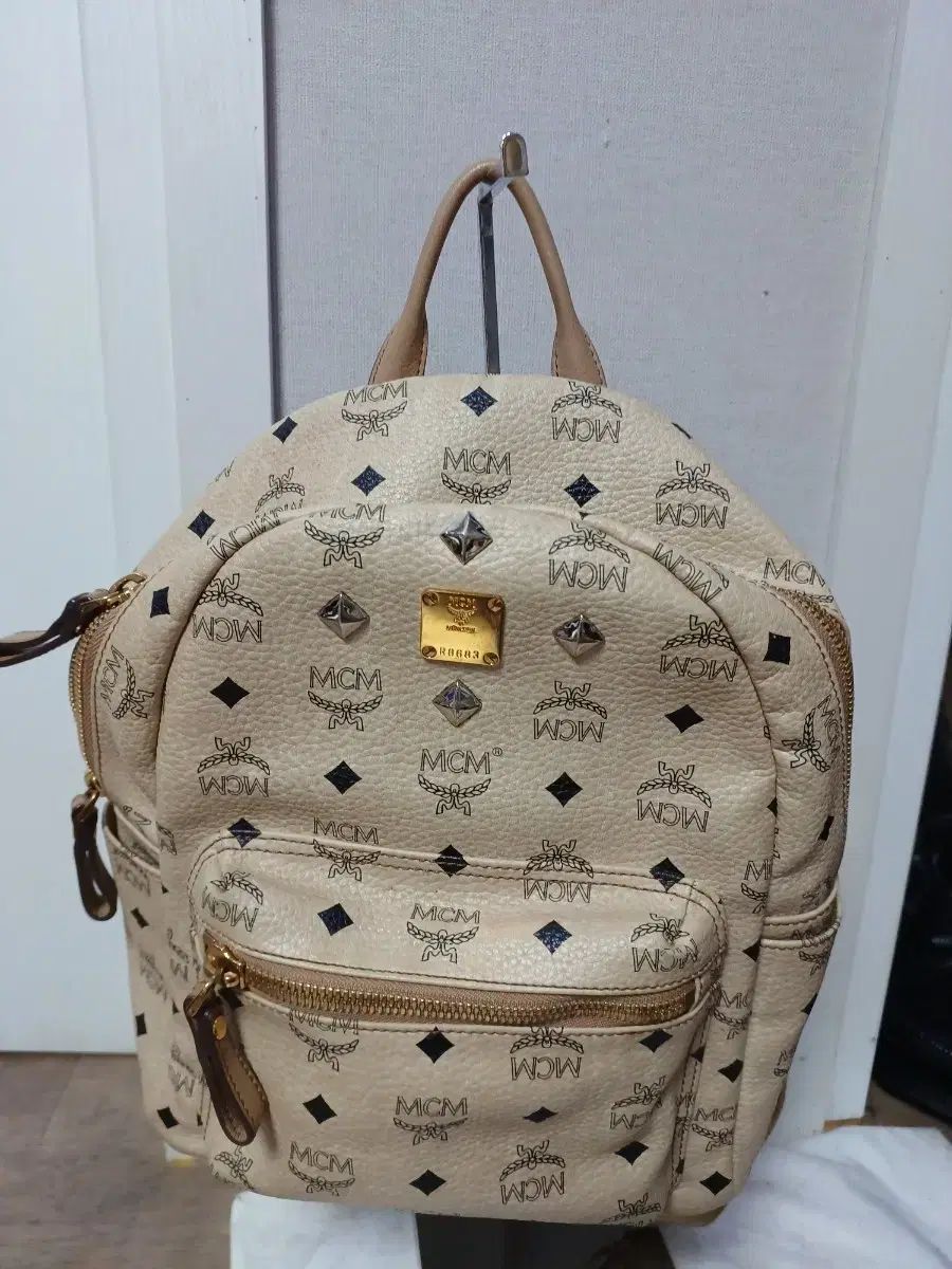 MCM エム シー 状態良し 小さいサイズ