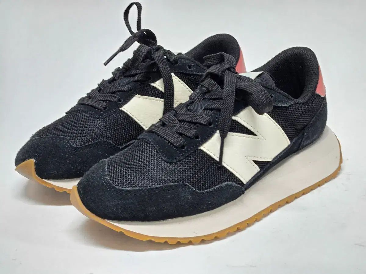 フィルムカメラ Nikon F4 AF NIKKOR 35-105mm F3.5-4.5 男性向一般同人誌 ≪オリジナル≫ 【冊子単品】攻防30日 / 速水螺旋人