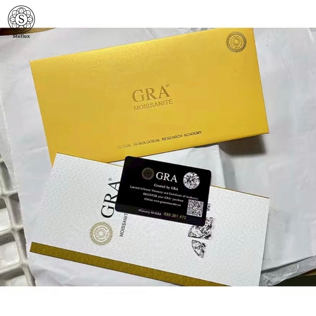 贅沢1ctモアサナイトの輝き】silver925ネックレス／GRA鑑定書付き