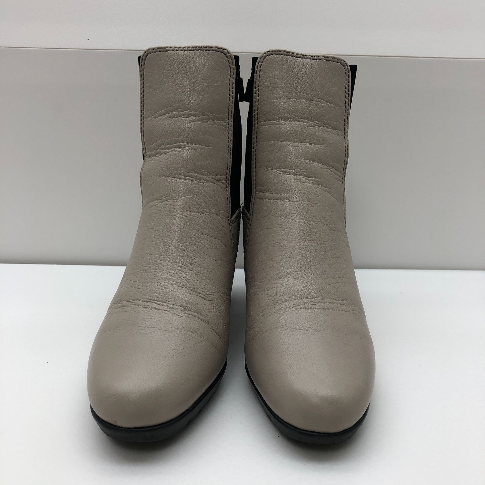 fitfit フィットフィット ショートブーツ グレージュ系 サイズ22.5 cm