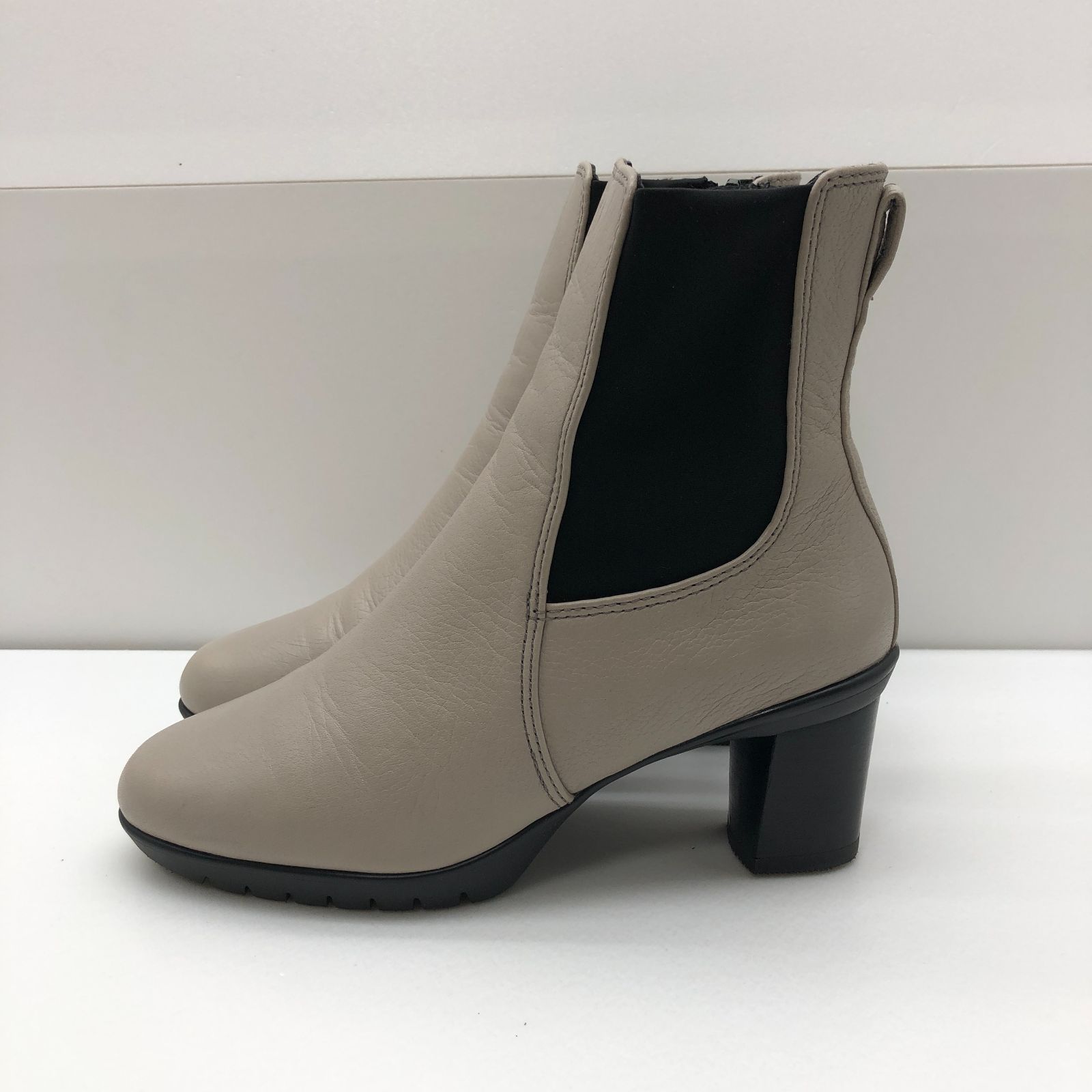 フィットフィット ショートブーツ