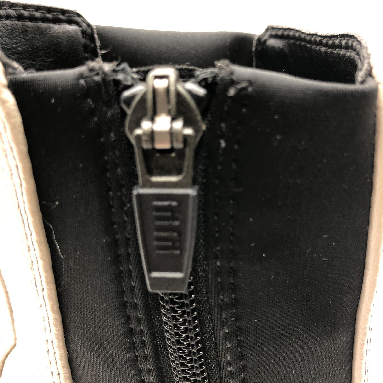 ショートブーツ