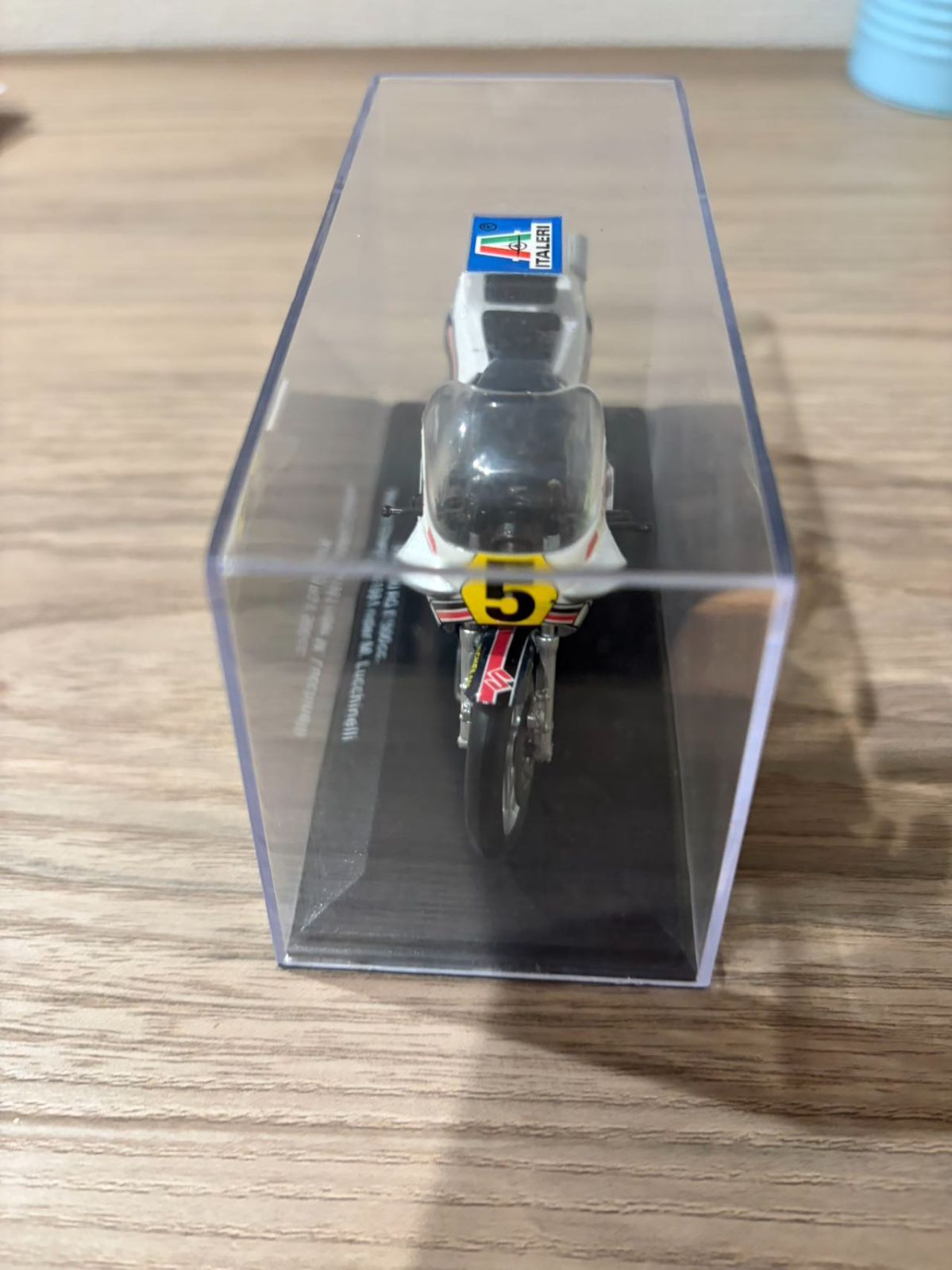 ★アウトレット★MotoGP SUZUKI 1981 RGΓ500 M.Lucchinelli WGP500 Champion レーシング スケール 優勝 バイク アクセサリー グッズ Suzuki - Throwback Thursday with 1981 500cc World Champion for Suzuki,  Marco Lucchinelli @suzukimotogp @suzukiracingofficial @suzukimotogpfanclub  @marcolucchinelliofficial #suzuki #suzuking #suzukimotogpfanclub  #suzukimotogp #suzukiracing #motorsports ...