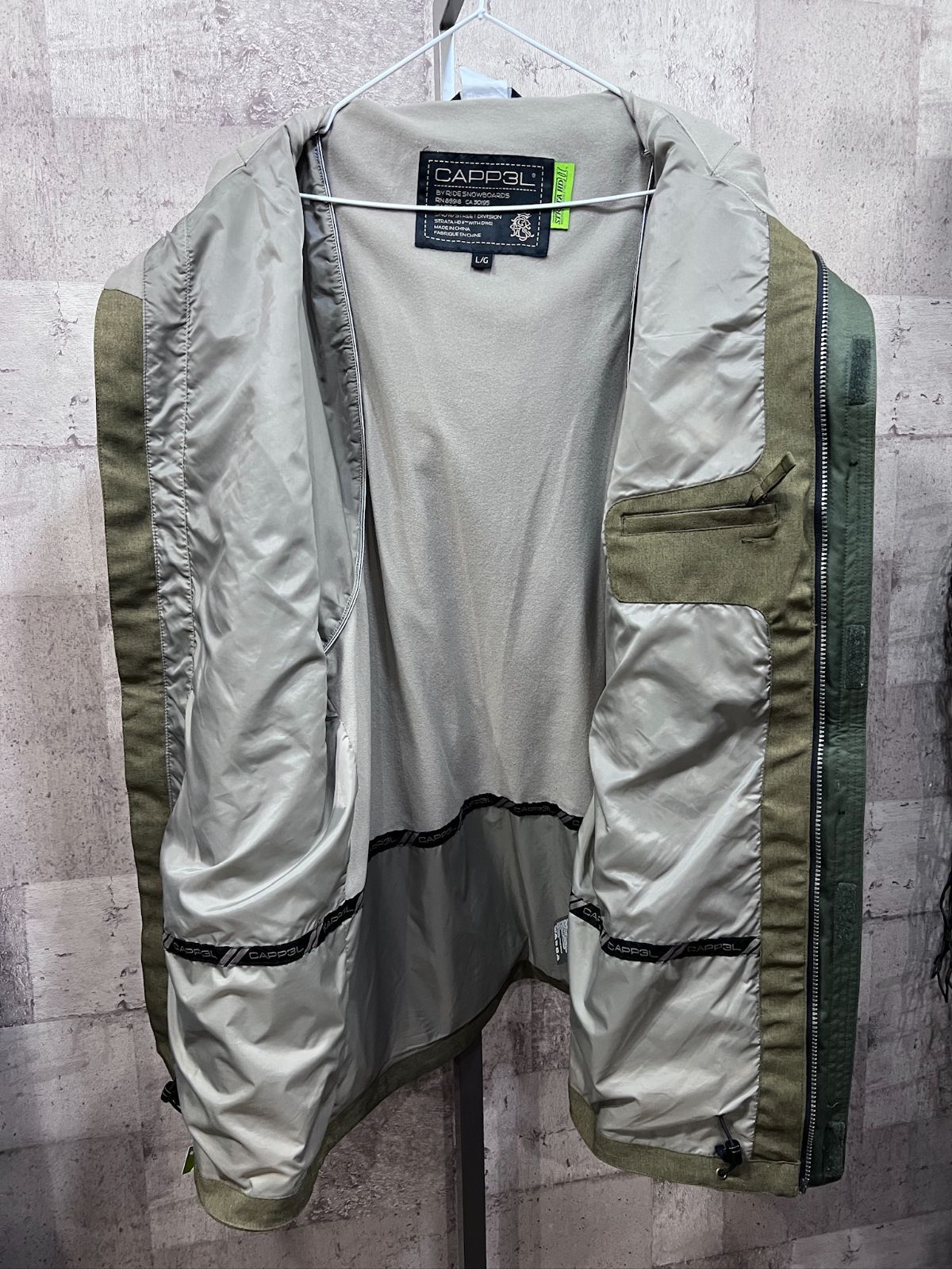 美品 RIDE SNOWBOARDS CAPP3L スノボジャケット L ライド スノーボード