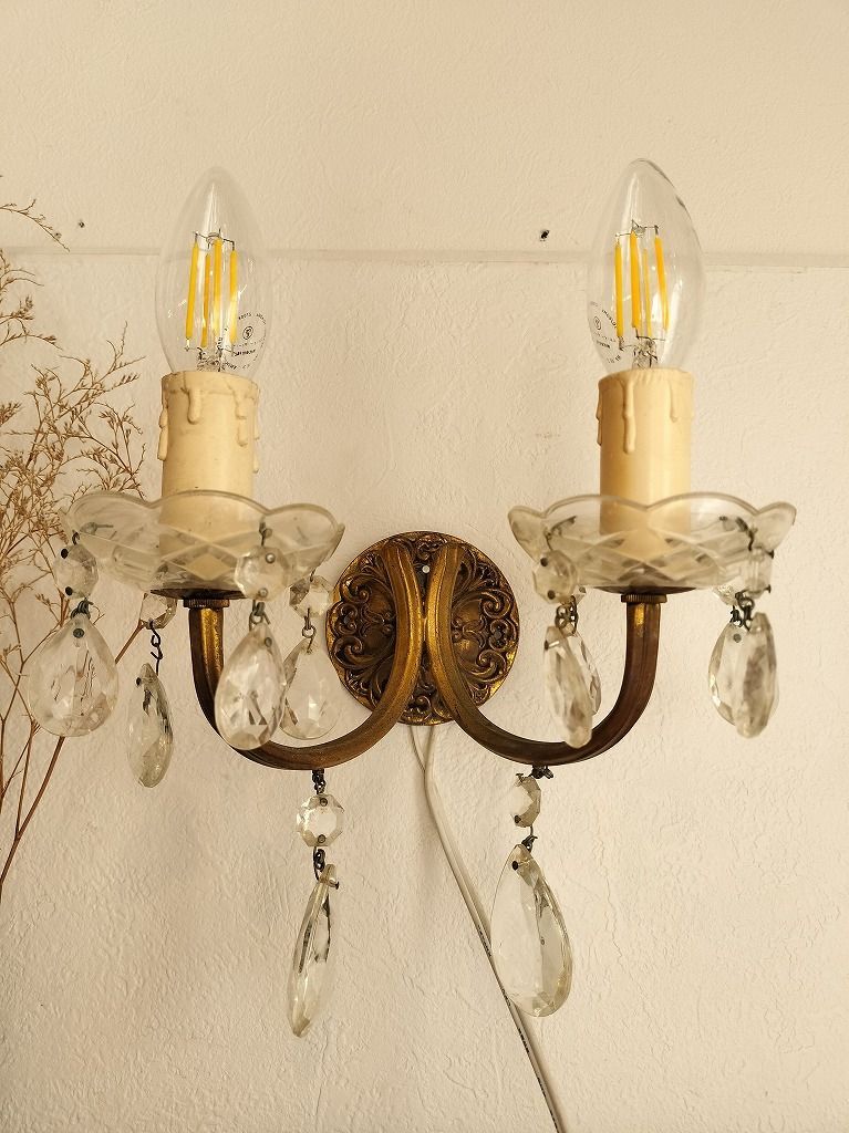 フランス アンティーク 壁かけ ランプ 割引 ガラスドロップ付き 2灯