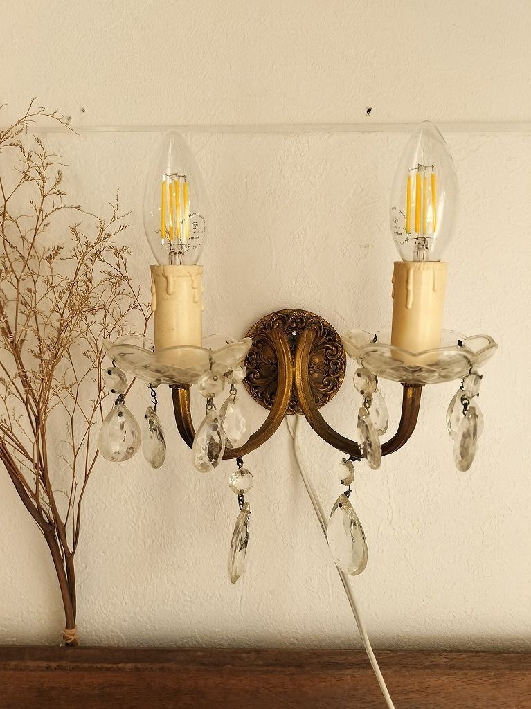 フランス アンティーク 壁かけ ランプ 割引 ガラスドロップ付き 2灯