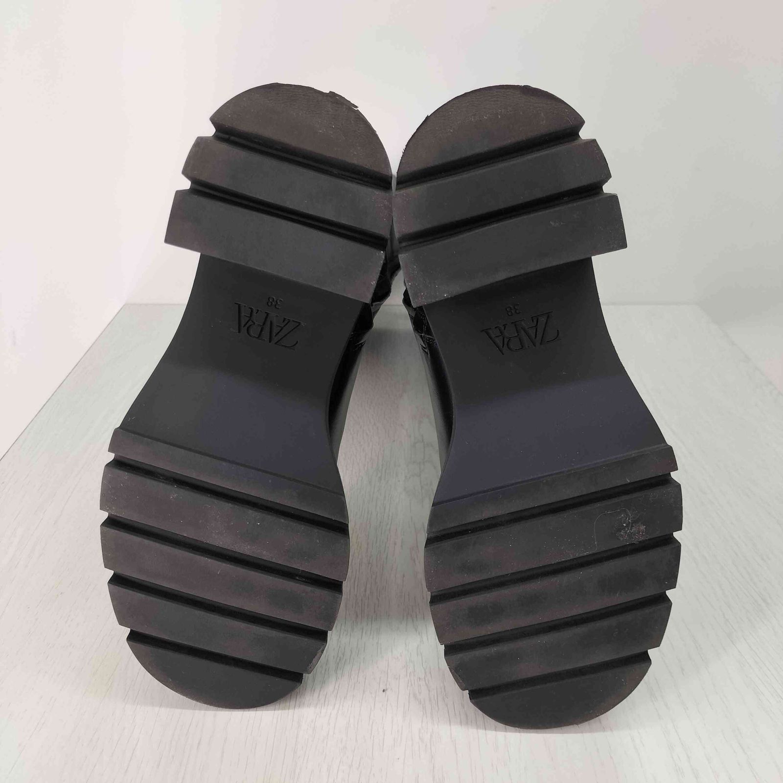 【未使用】ZARA ラグソールハイヒールブーツ　38 ワイドヒールバックルブーツ - ブラック | ZARA Japan / 日本