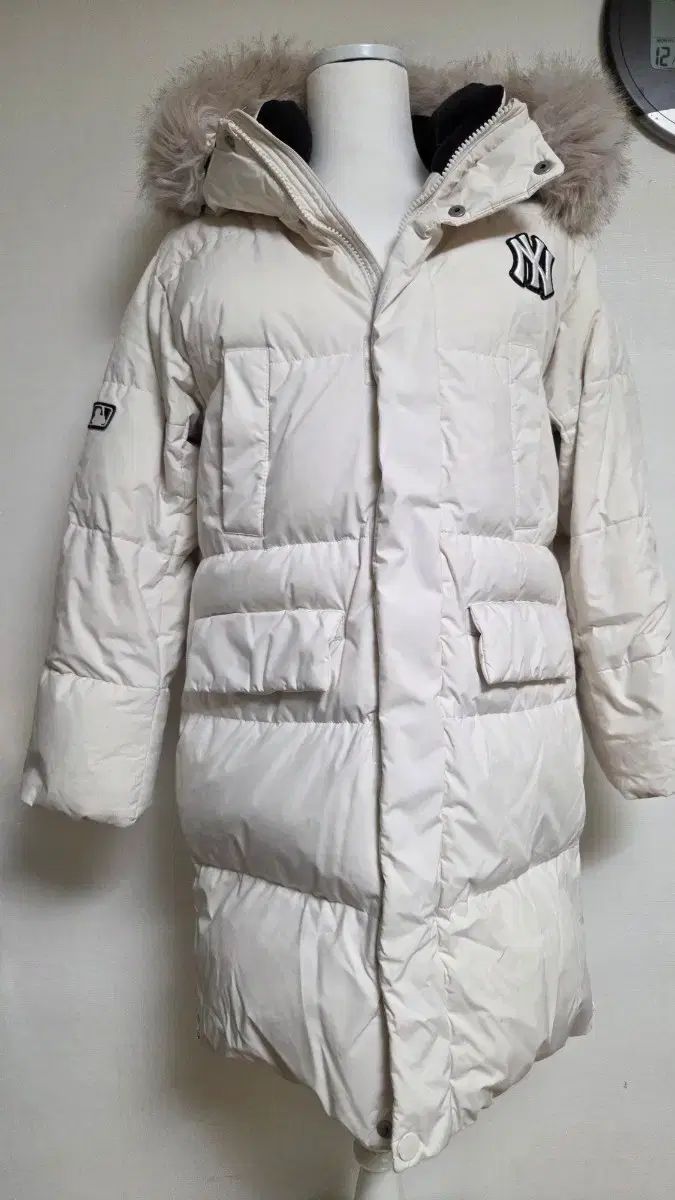 新品未使用　ロングボード ホワイト MLB グースダウン ロング丈 ダウンジャケット キー145前後