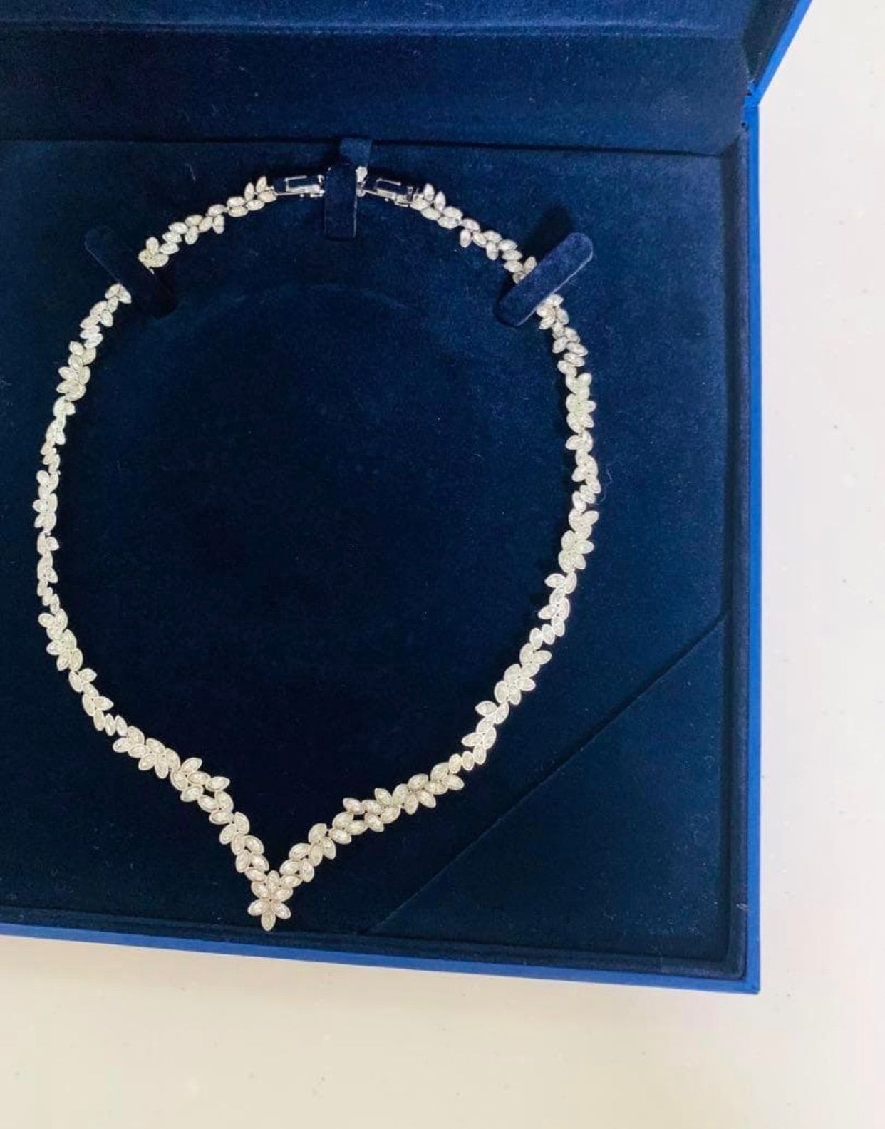 スワロフスキーSwarovski 良い DiapasonAll-aroundネックレス Arema