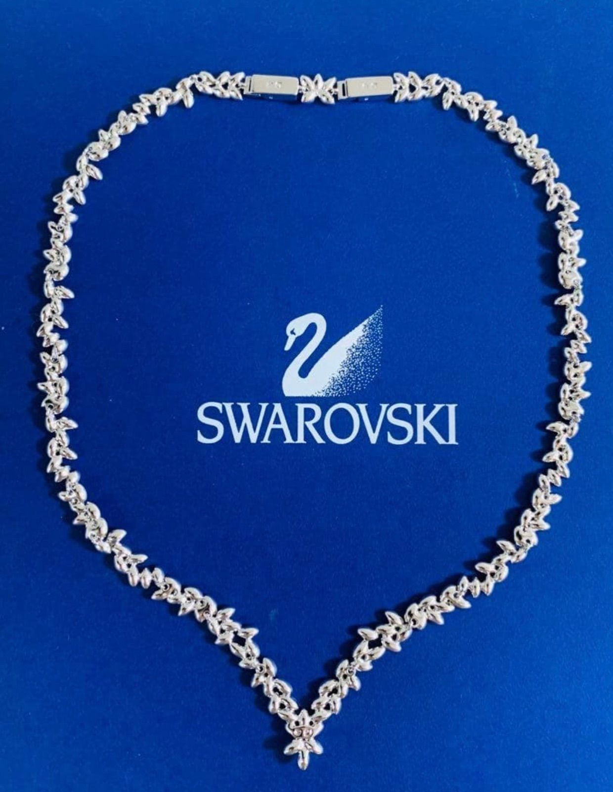 Arema　スワロフスキーDiapasonAll-aroundVネックレス スワロフスキーSwarovski 良い DiapasonAll-aroundネックレス Arema