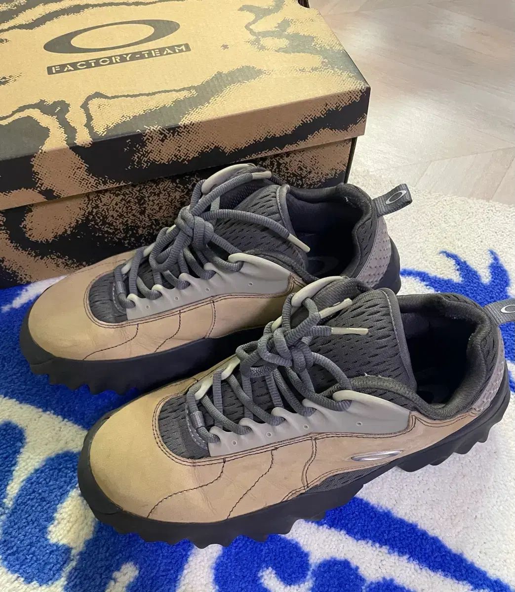 オークリー チョップソー モカ 275