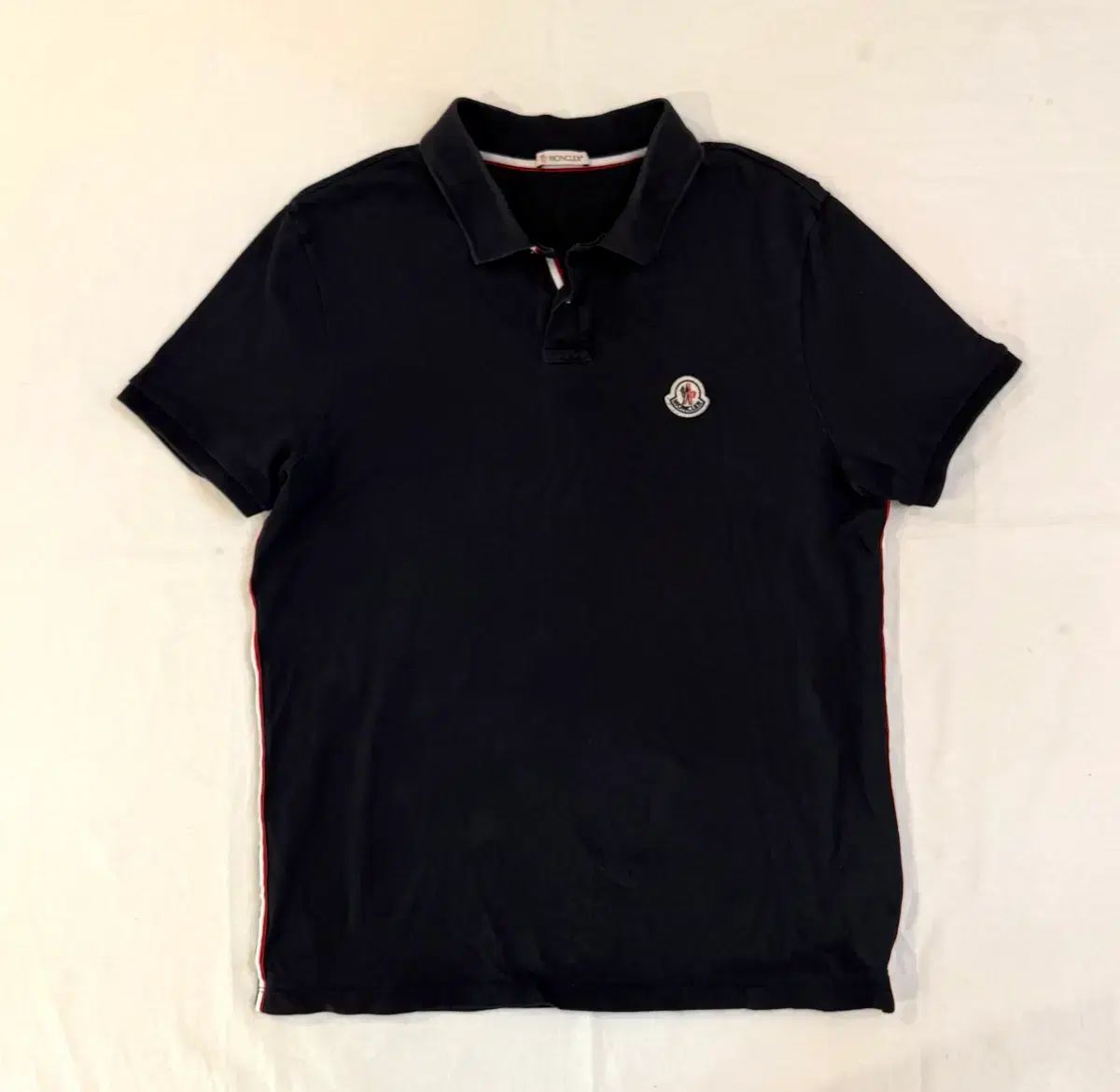 MONCLER モンクレール サイドライン ロゴ パッチ 半袖Tシャツ ブラック 