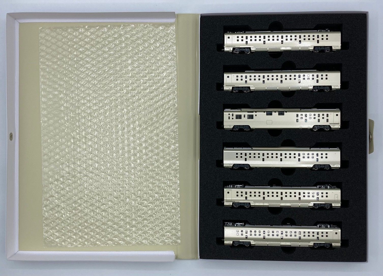 カトー KATO Nゲージ E 001形 TRAIN SUITE 四季島 6両増結セット 10 1890 鉄道模型 nn