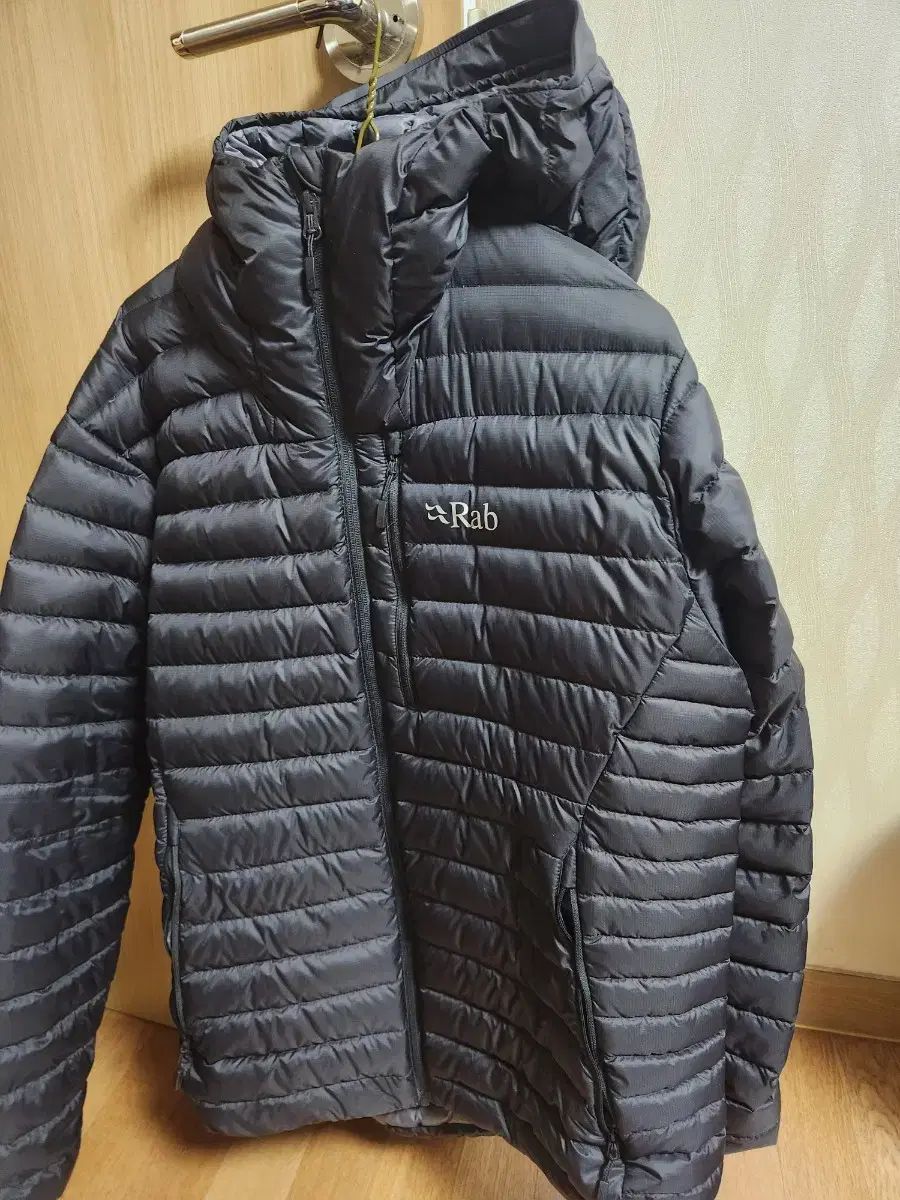 ラブ マイクロライト アルパイン ジャケット ラージ 105 前後