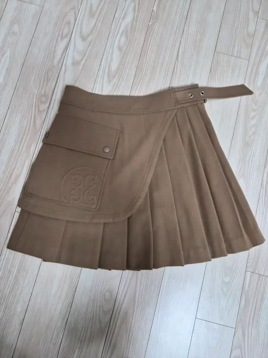 G FORE ジーフォア スカート