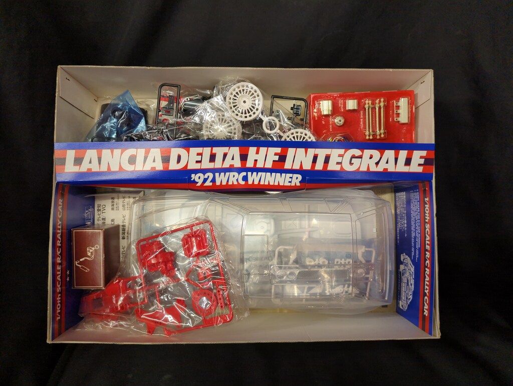 タミヤ 1/10 電動RCカー ランチアデルタHFインテグラーレ('92WRC