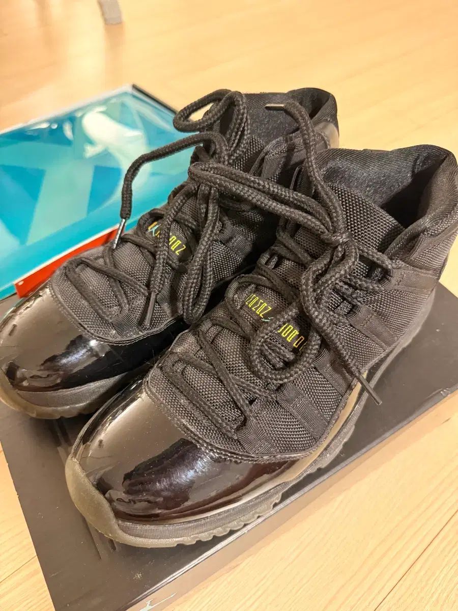 ナイキ エア ジョーダン 11 GAMMA ガンマ ブラック 260