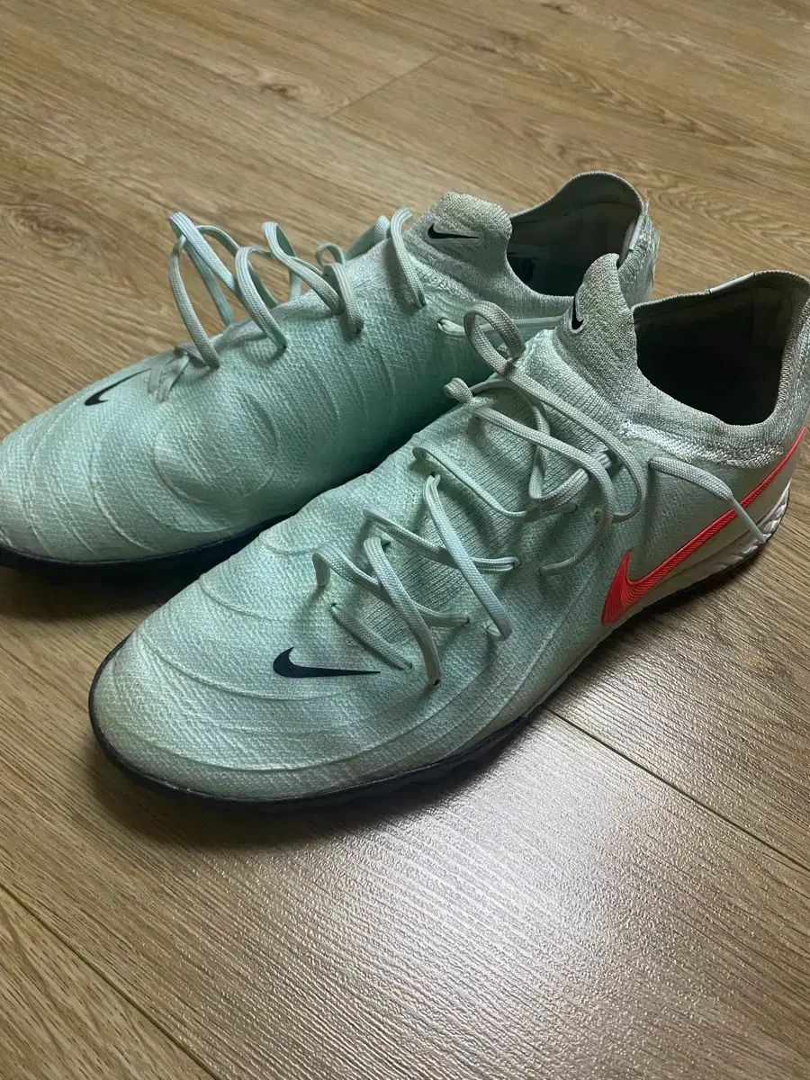 ナイキ FANTOM GX 2 280 サイズ サッカーシューズ